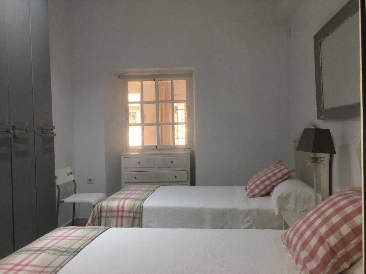 Apartamento Con Patio Malaga Luaran gambar
